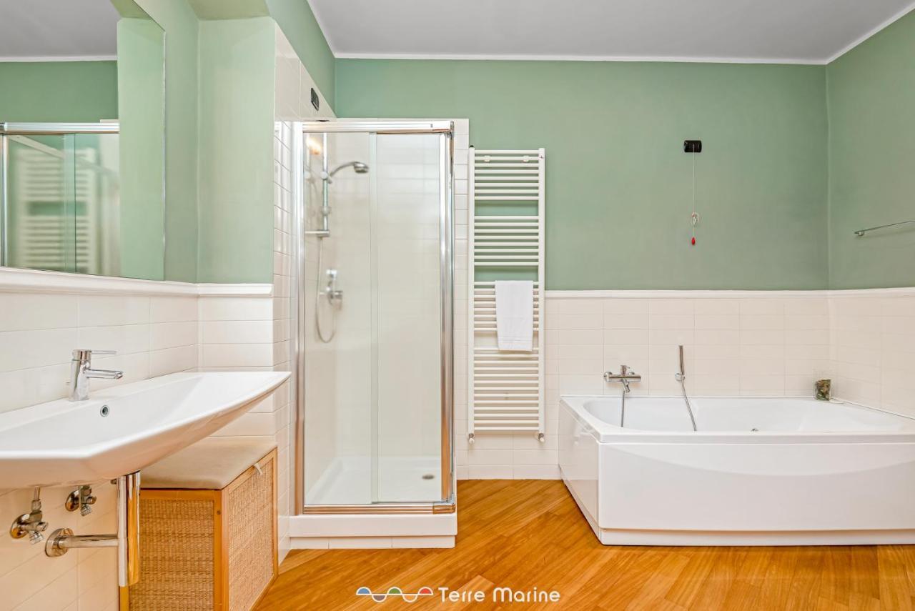 Apartament Gallery 22, Terremarine La Spezia Zewnętrze zdjęcie
